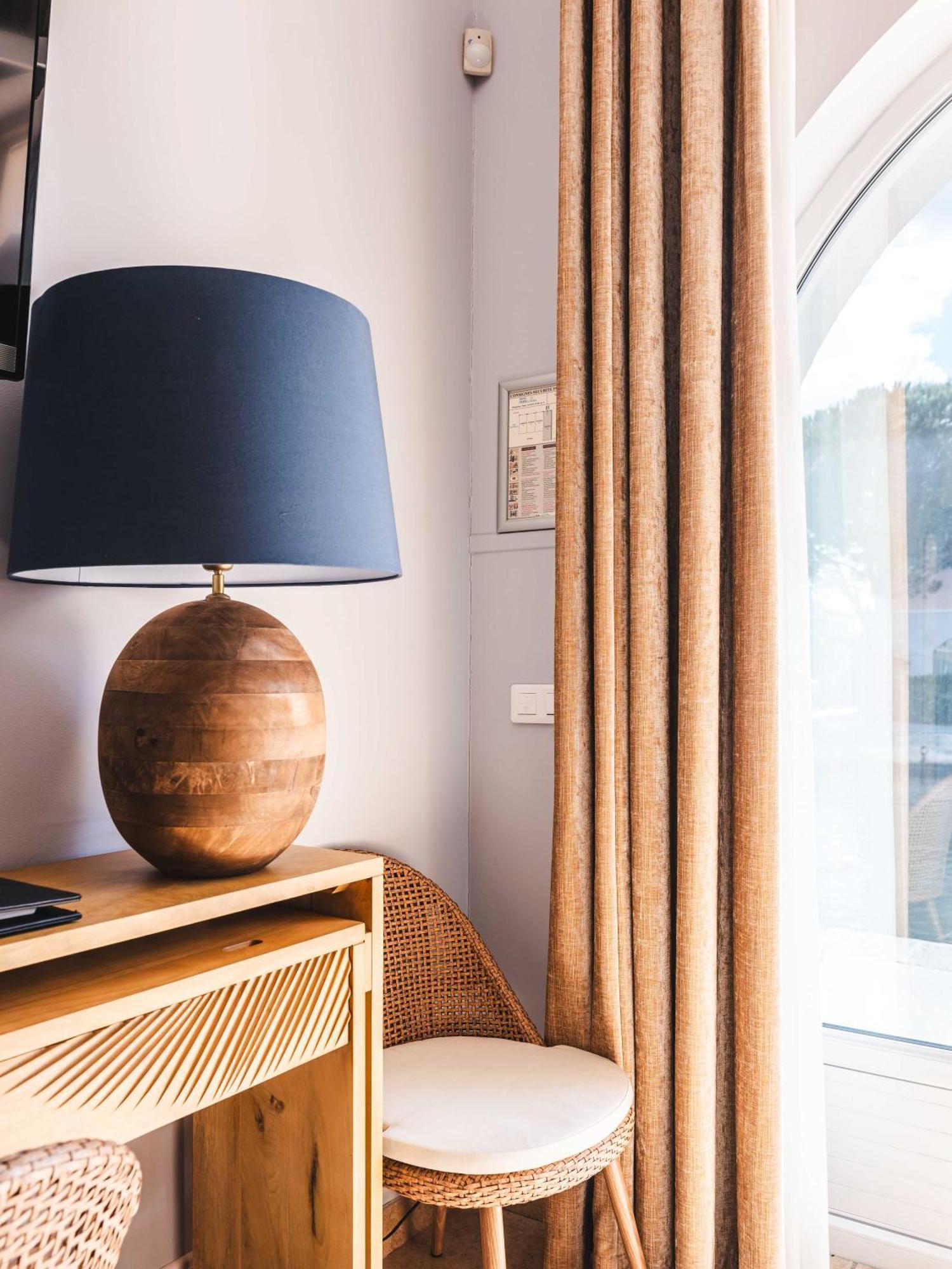 Le Suffren Hotel Grimaud Ngoại thất bức ảnh