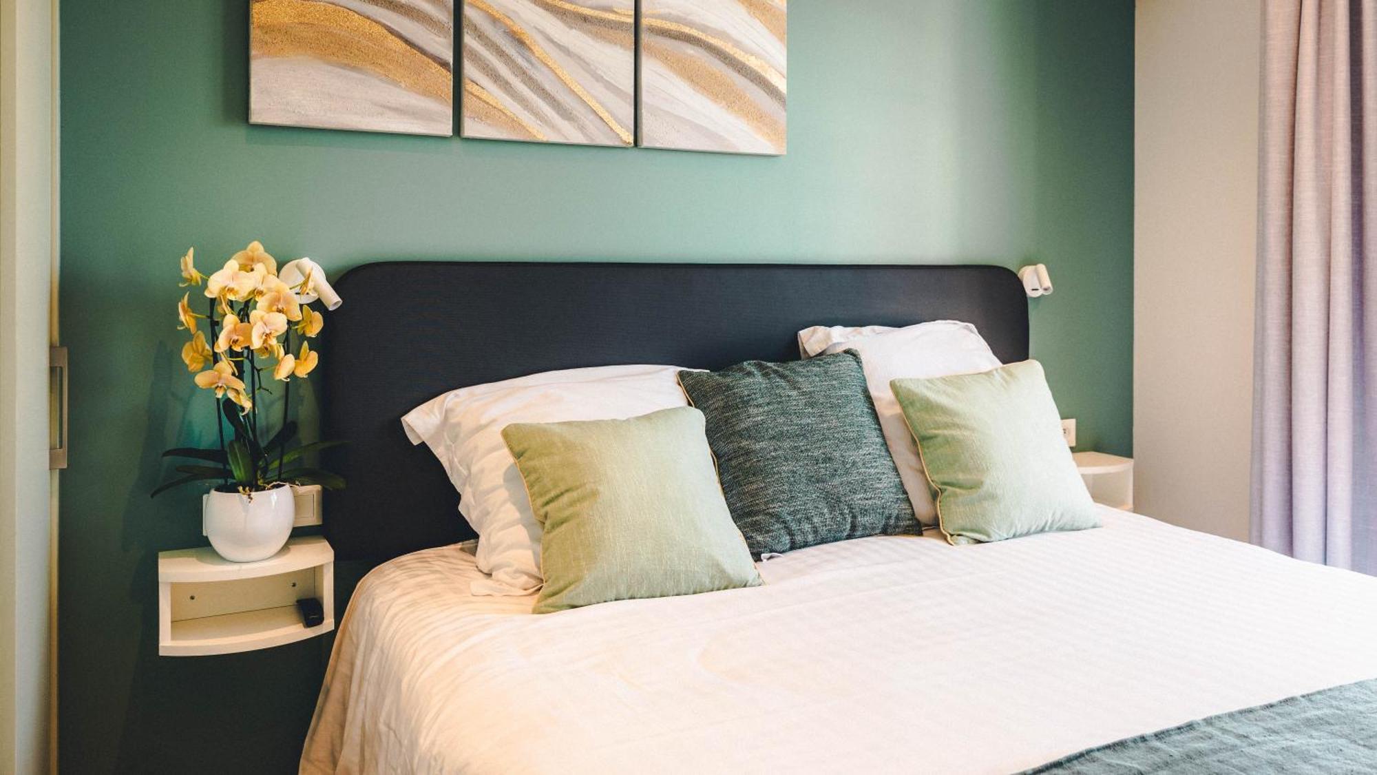 Le Suffren Hotel Grimaud Ngoại thất bức ảnh